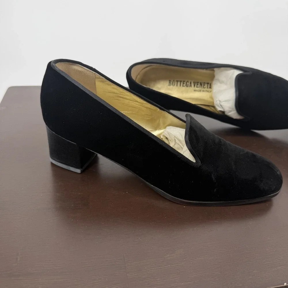 VTG Bottega Veneta‎ Sz 7.5B Black Velvet Classic Low Block Heel W/ Box & Dustbag